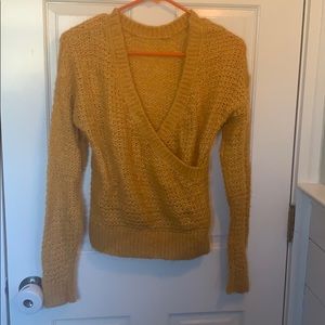 Abercrombie & Fitch sweater